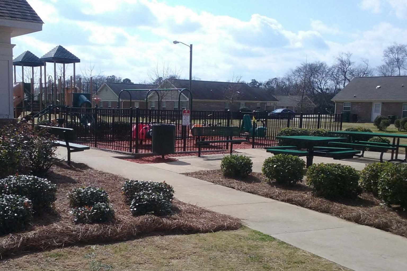 Features Blakely Commons